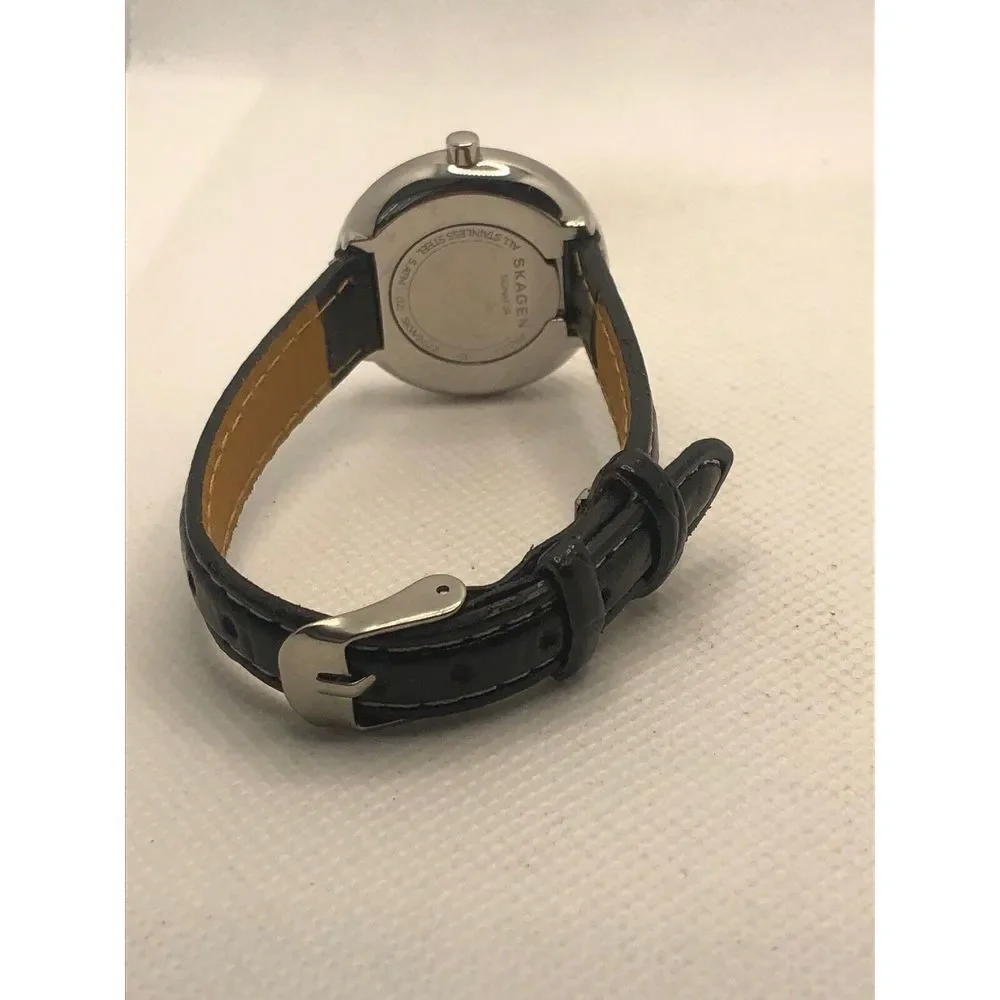 Skagen SKW2622 Womens Black Leather Analog Dial Quartz Genuine Wrist Watch KS421